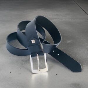 Lindenmann black leather belt 115 cm